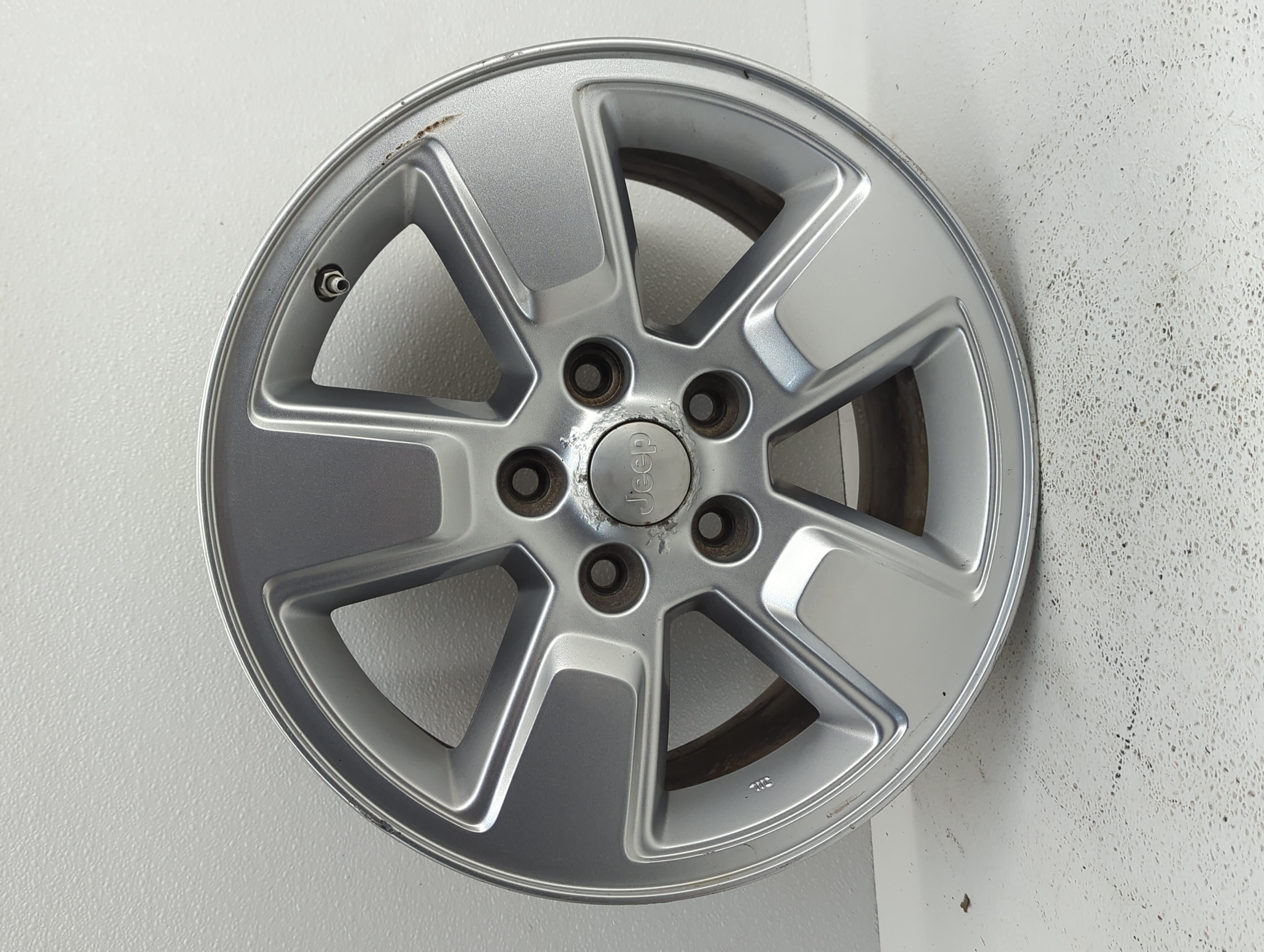 Picture of 2008-2012 Jeep Liberty Wheel Rim Oem 900183