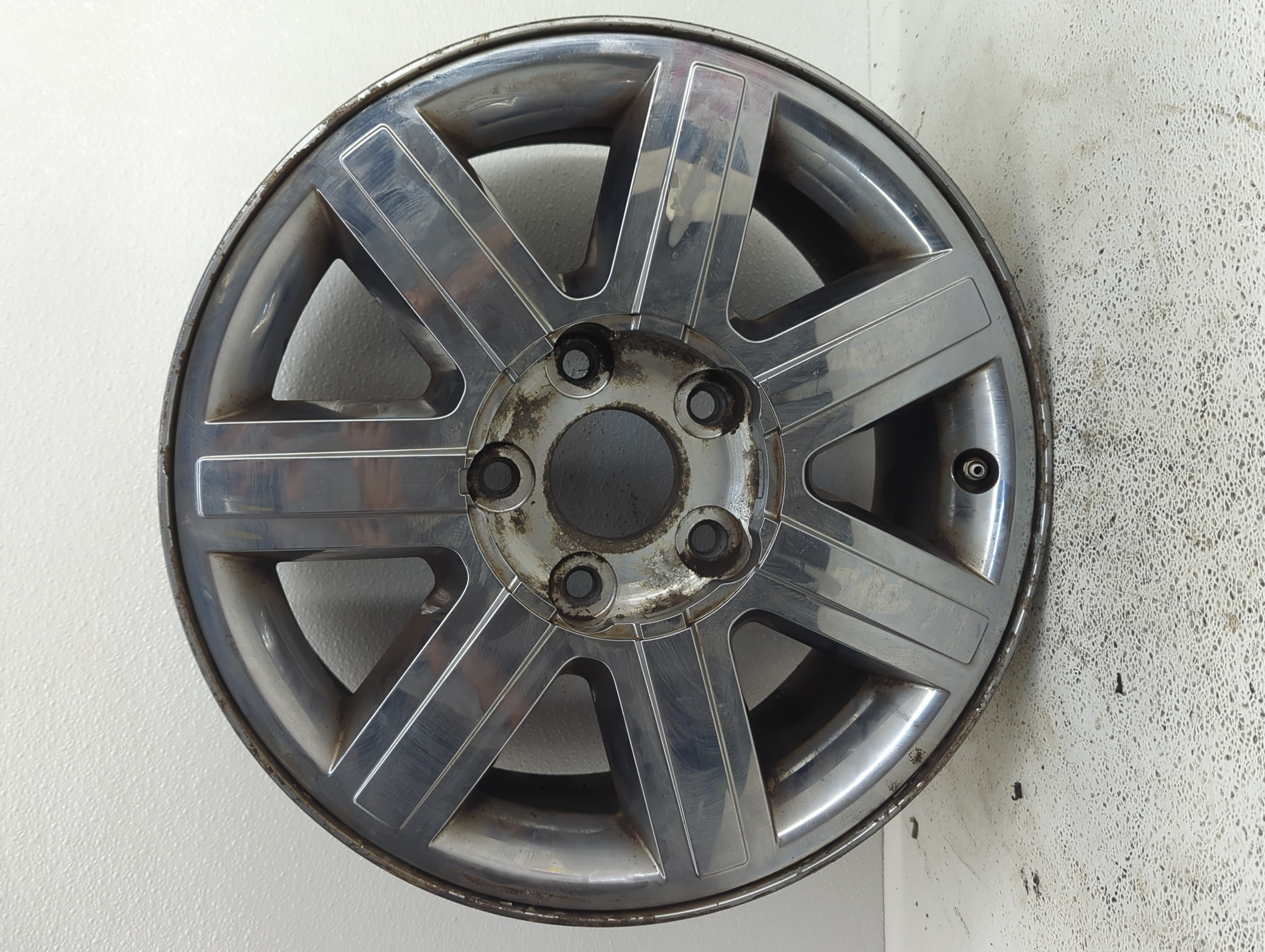 Picture of 2007-2009 Chrysler Aspen Wheel Rim Oem 900279