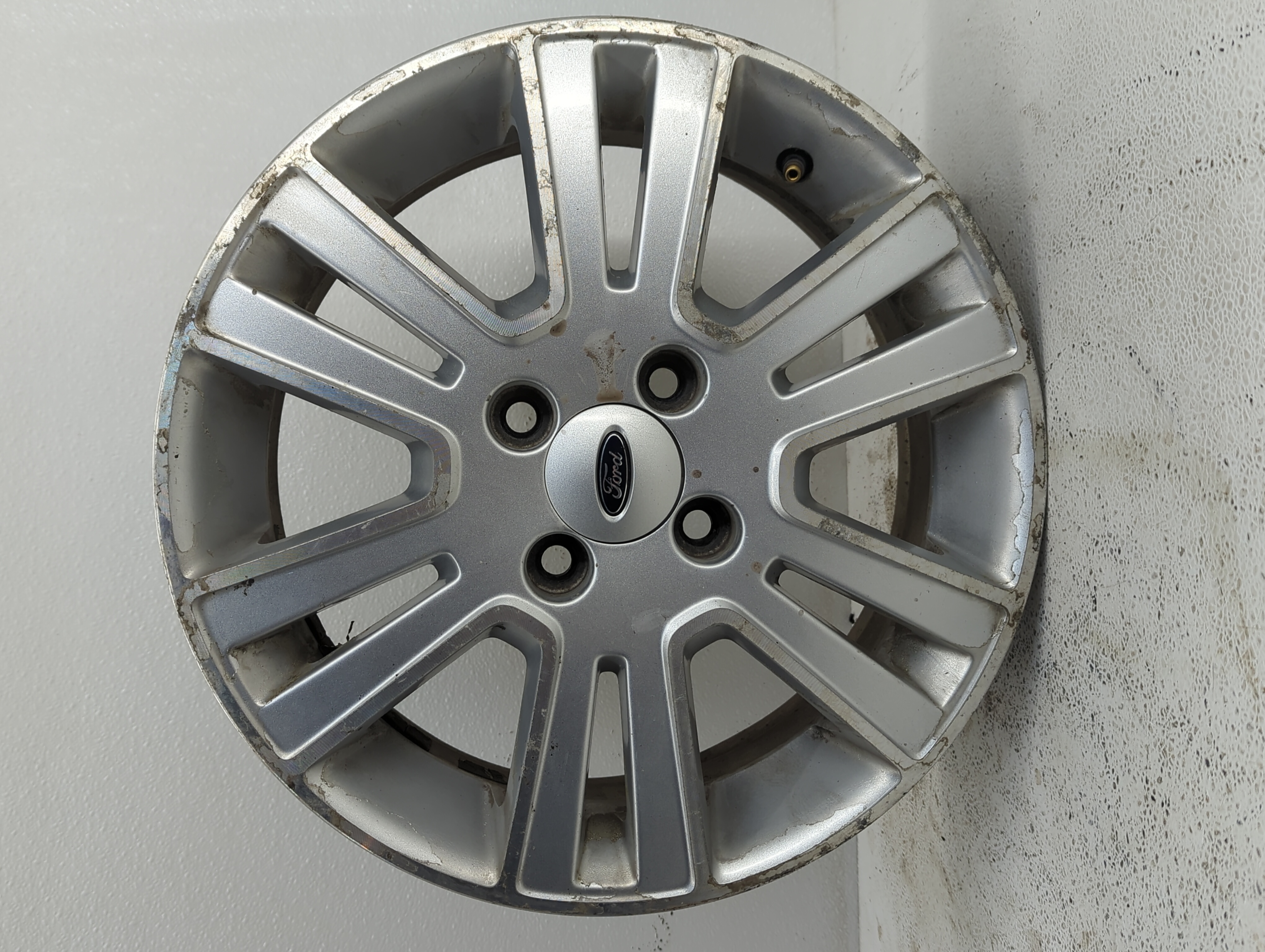 2008-2011 Ford Focus Wheel Rim Oem Silver 902028 - Oemusedautoparts1.com