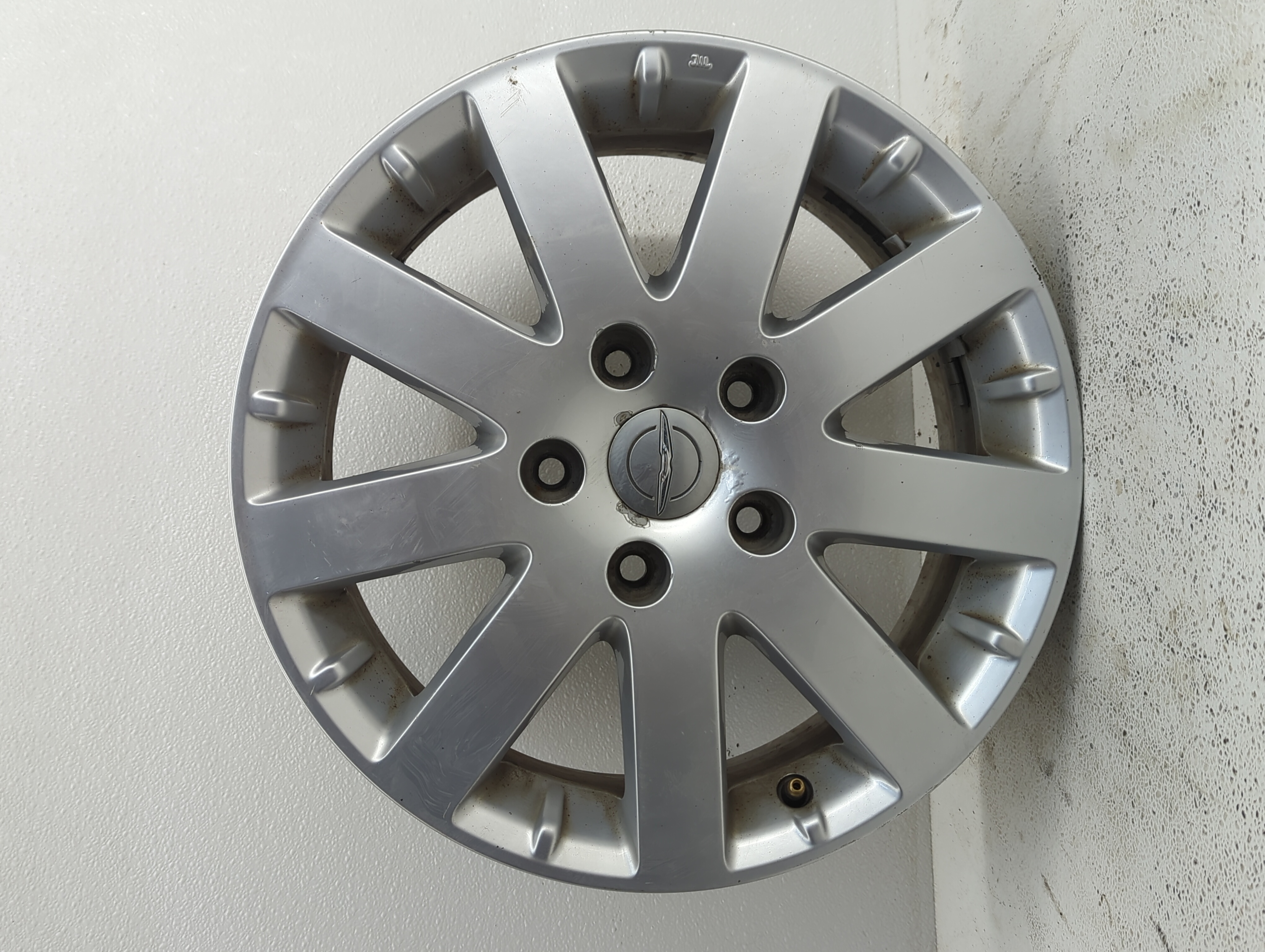 2011-2016 Chrysler Town & Country Wheel Rim Oem Silver 902050 - Oemusedautoparts1.com