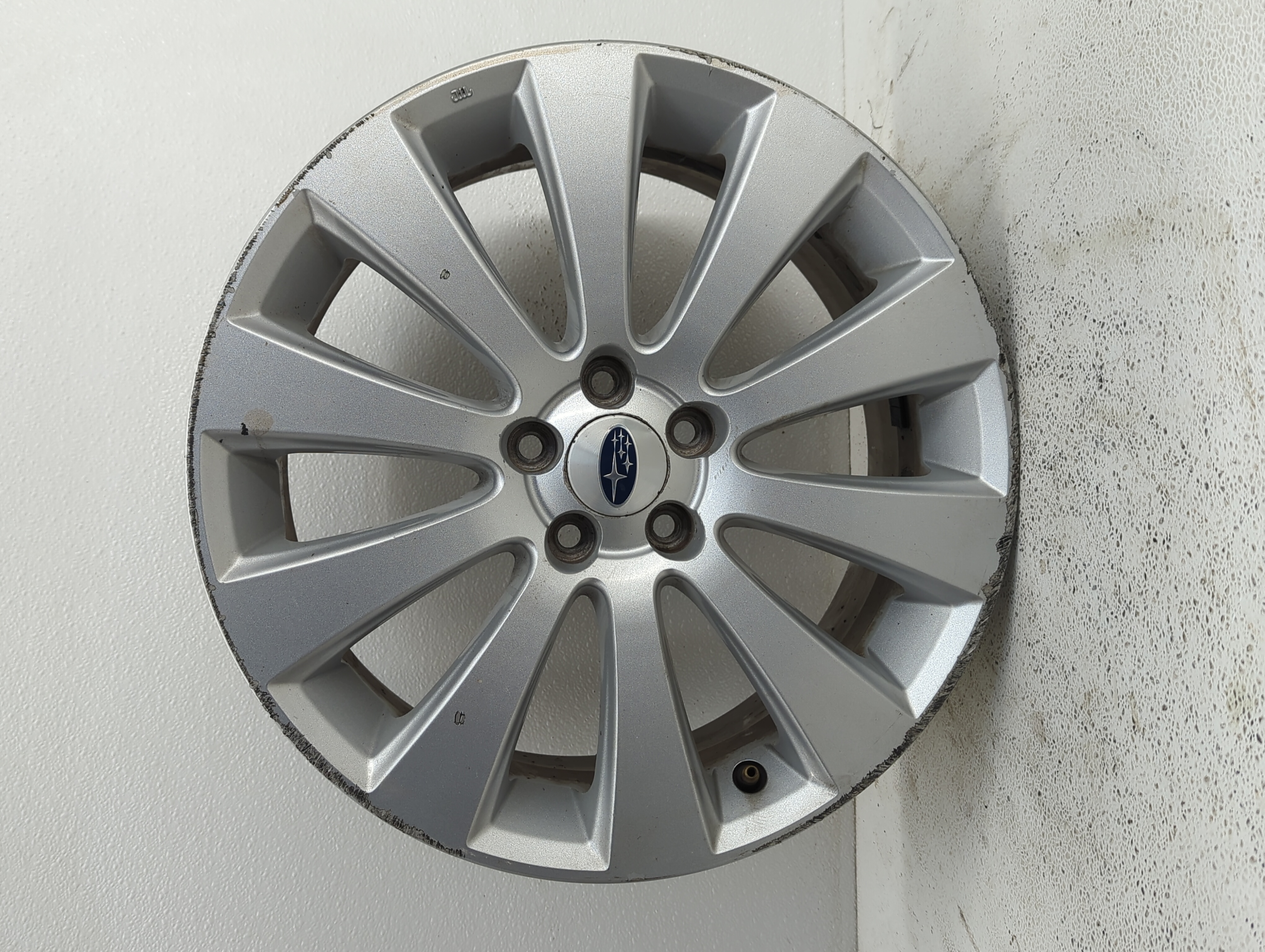 Picture of 2010-2012 Subaru Legacy Wheel Rim Oem Silver 902272