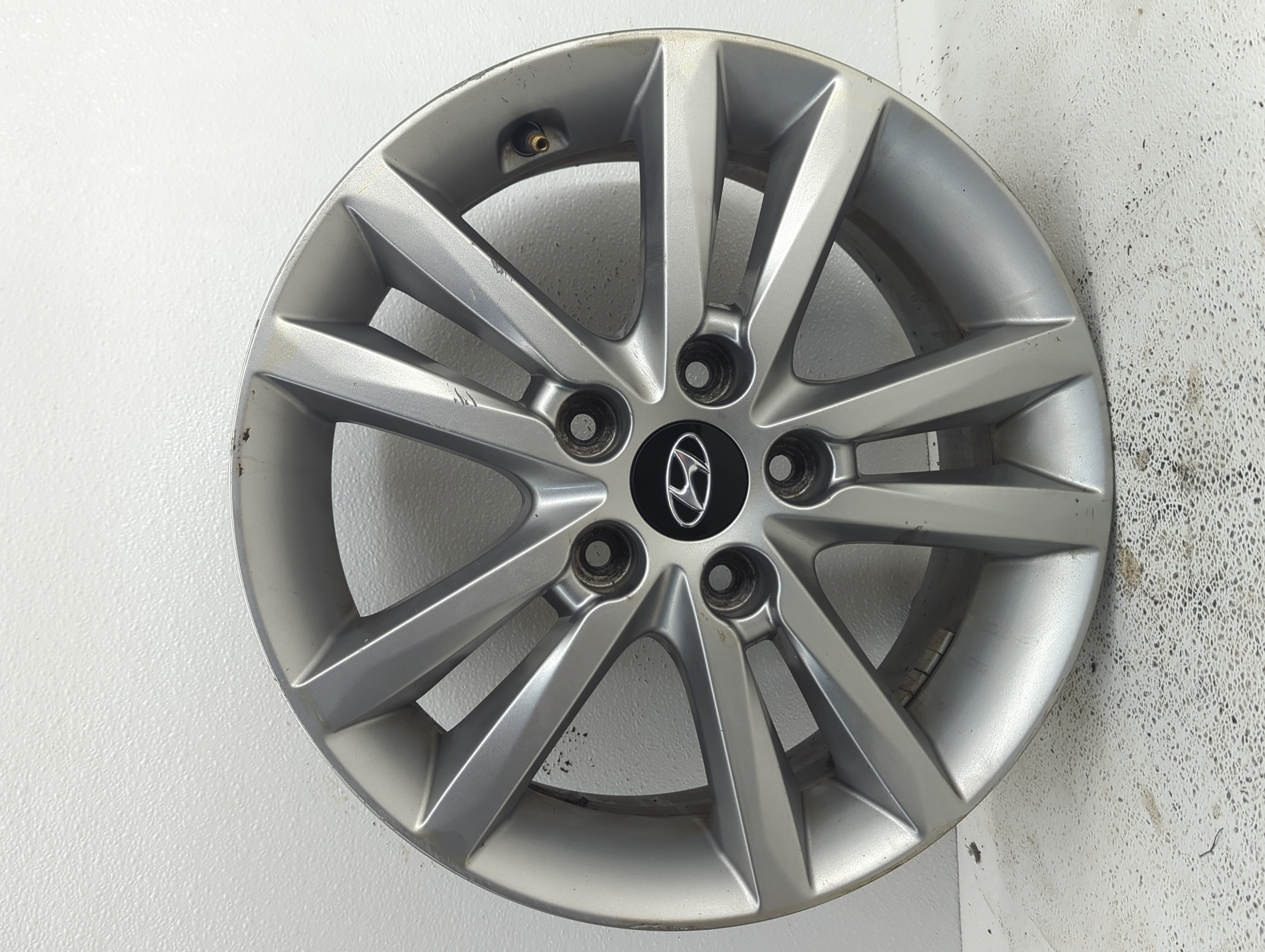 2015-2017 Hyundai Sonata Wheel Rim Oem 902427 - Oemusedautoparts1.com