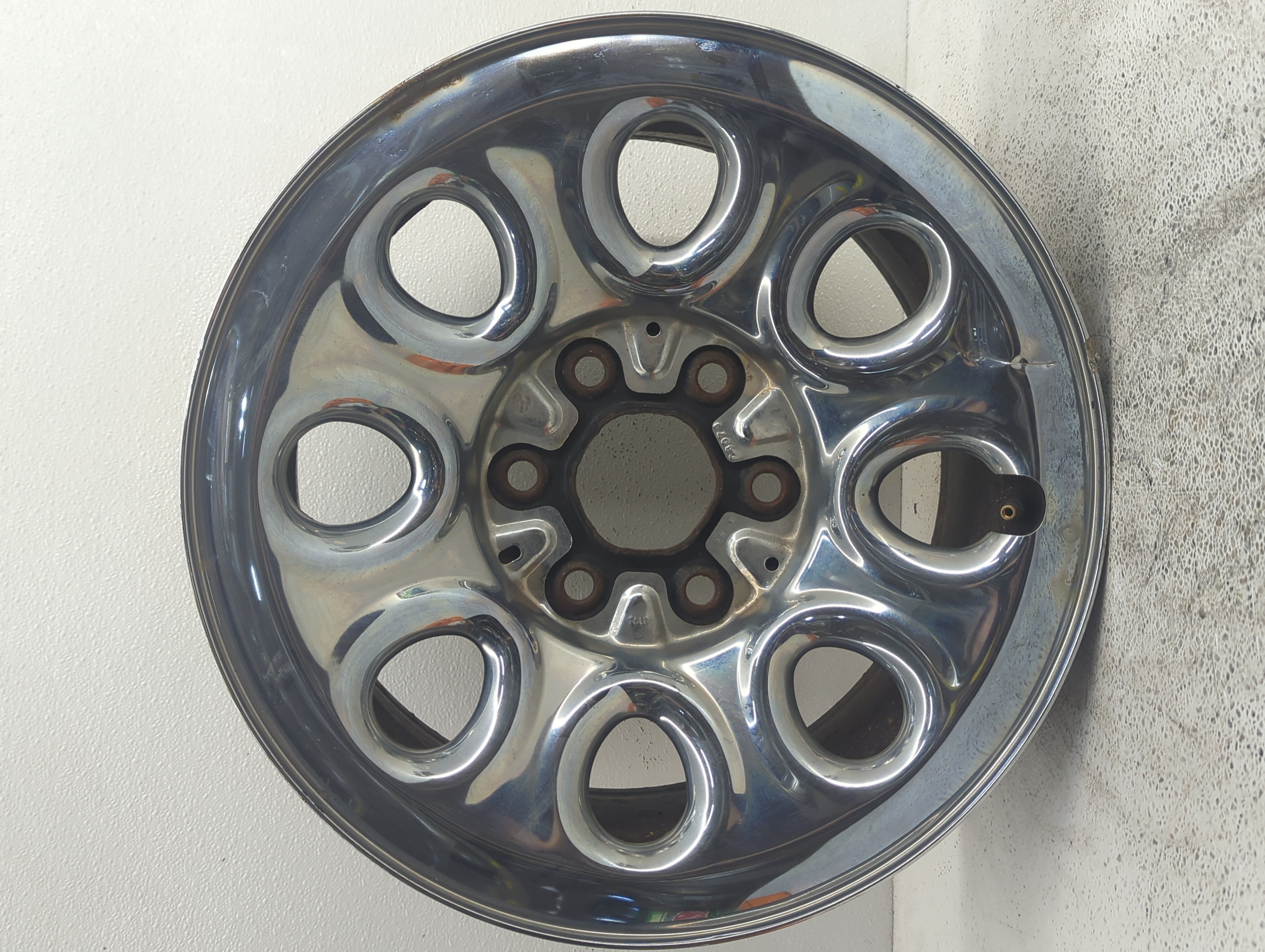 2005-2013 Chevrolet Silverado 1500 Wheel Rim Oem 907702 - Oemusedautoparts1.com