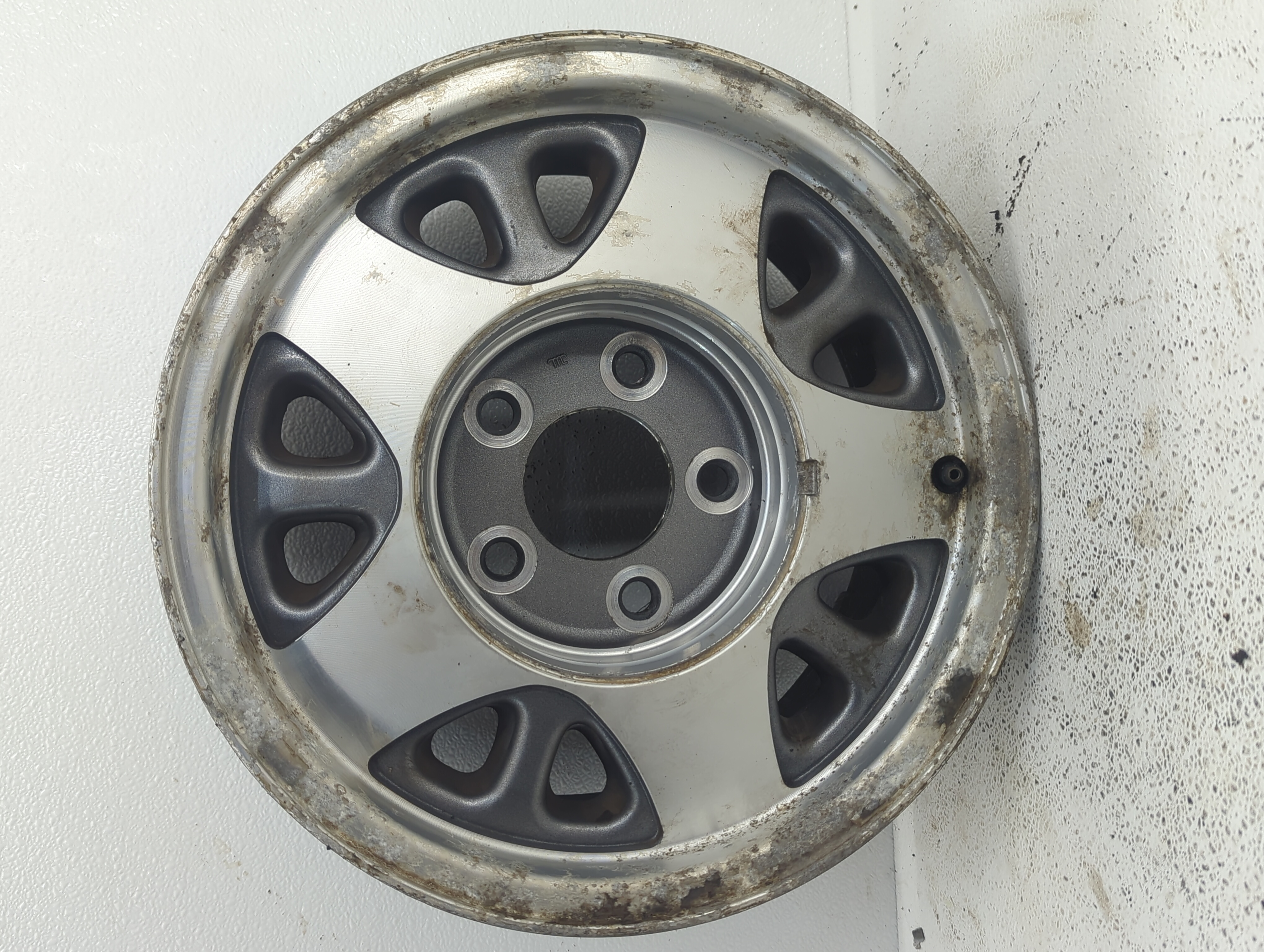 Picture of 1993-2002 Chevrolet Astro Wheel Rim Oem 908314