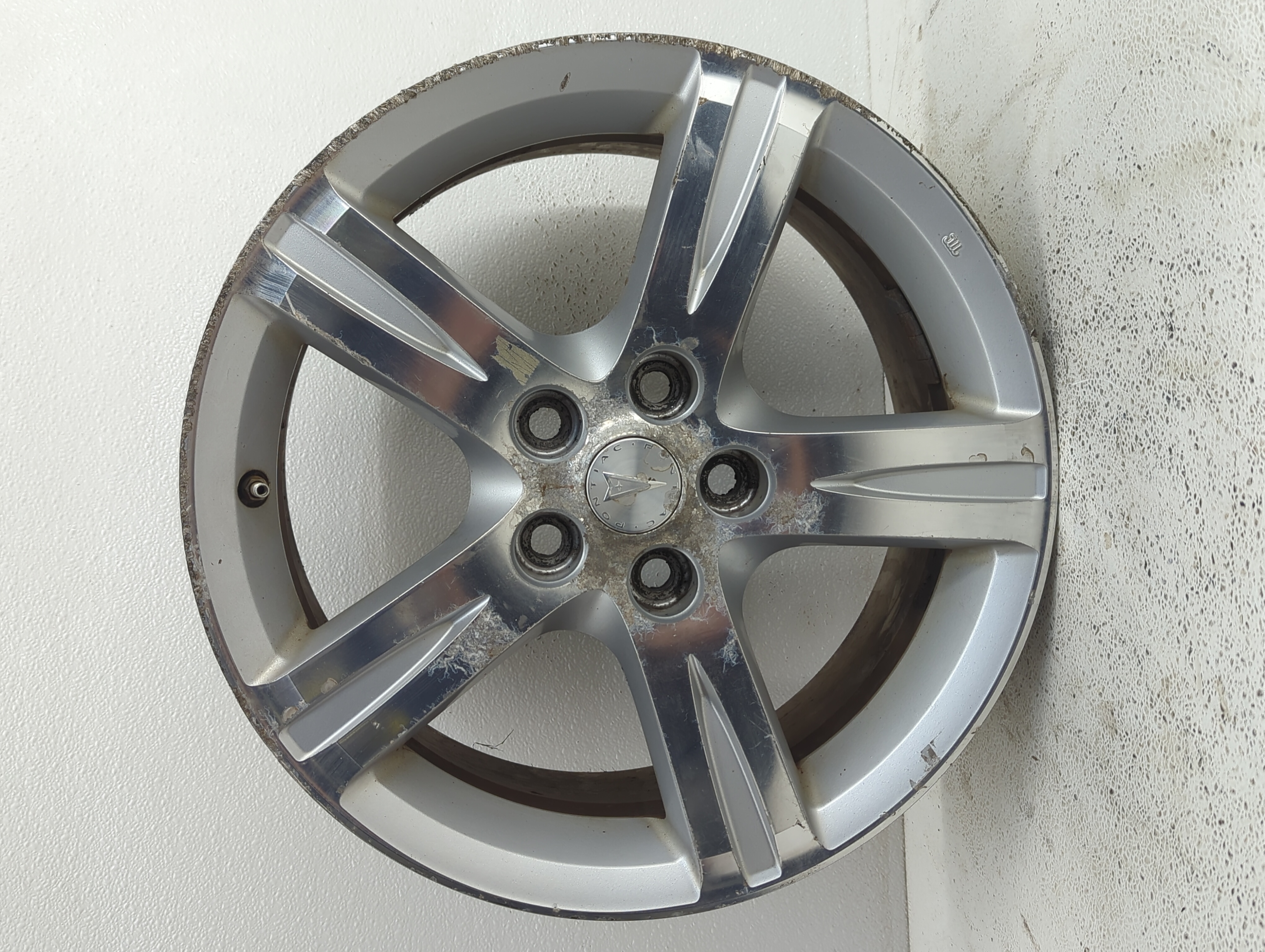 2009-2010 Pontiac Vibe Wheel Rim Oem 908464 - Oemusedautoparts1.com