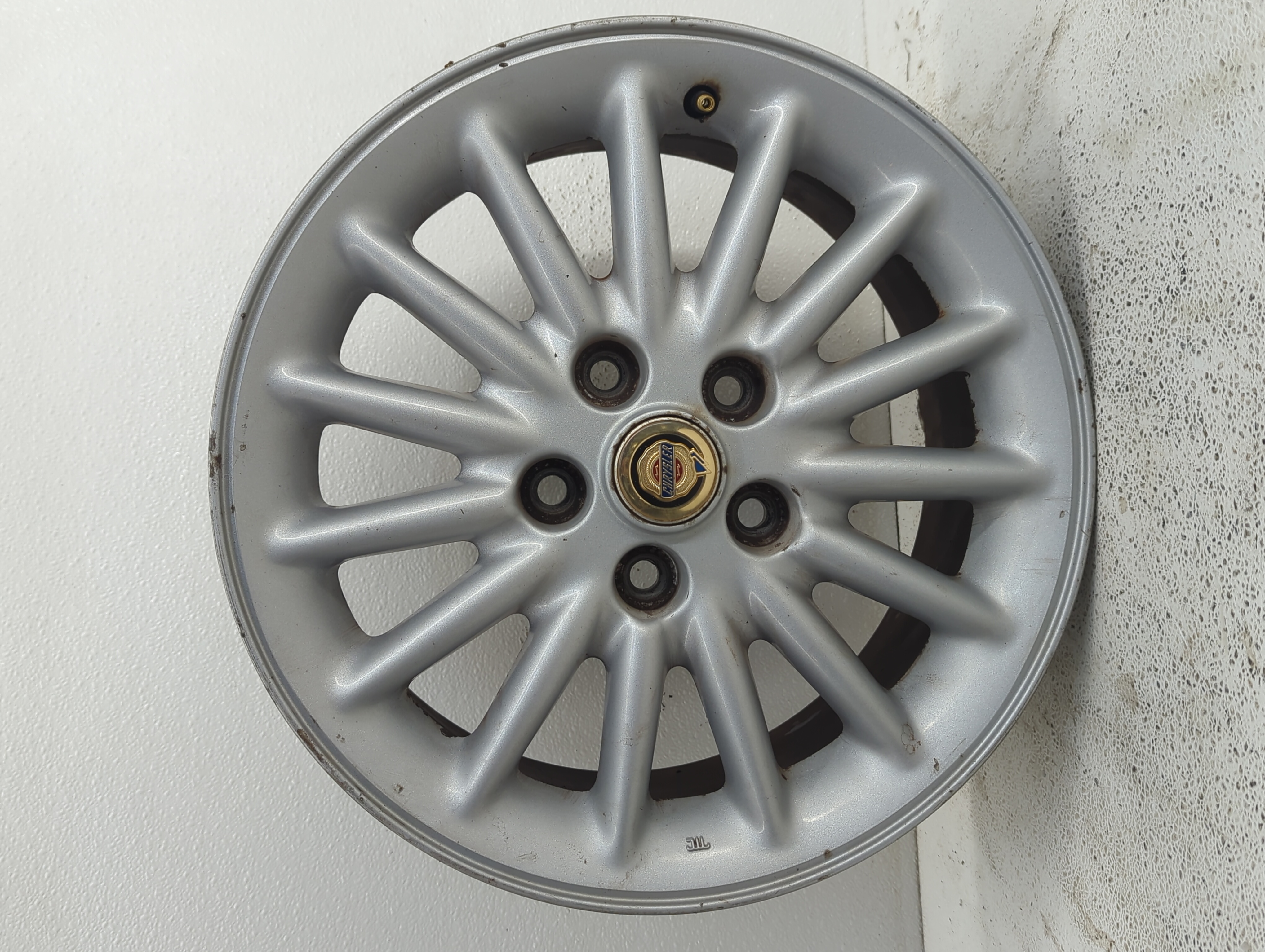 1998-2001 Chrysler Concorde Wheel Rim Oem 911713 - Oemusedautoparts1.com
