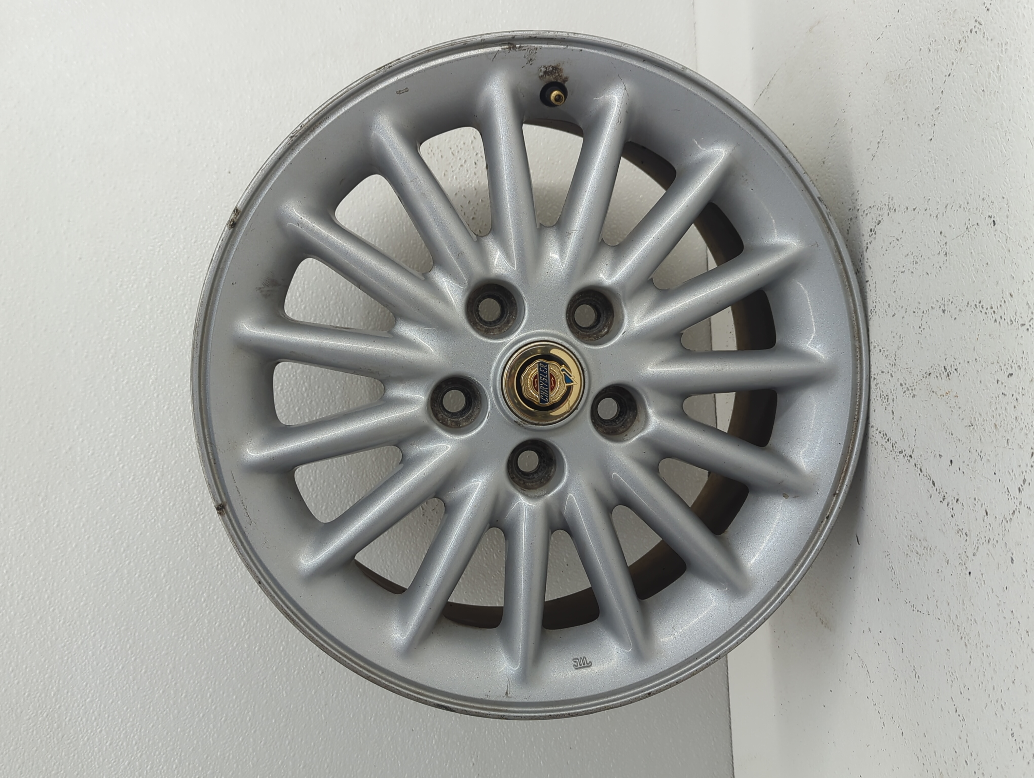 1998-2001 Chrysler Concorde Wheel Rim Oem Silver 911758 - Oemusedautoparts1.com