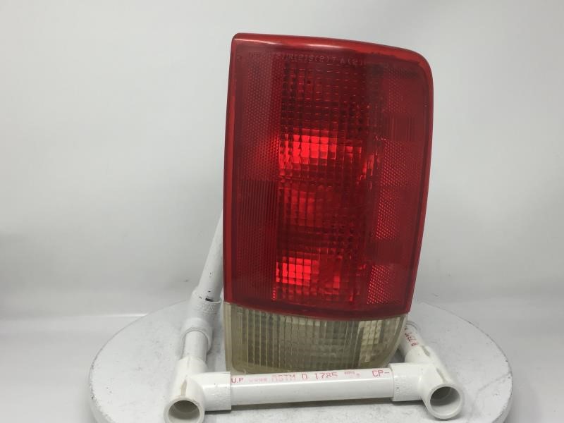 1995-2005 Chevrolet Blazer Passenger Right Side Tail Light Taillight OEM 143606 - Oemusedautoparts1.com