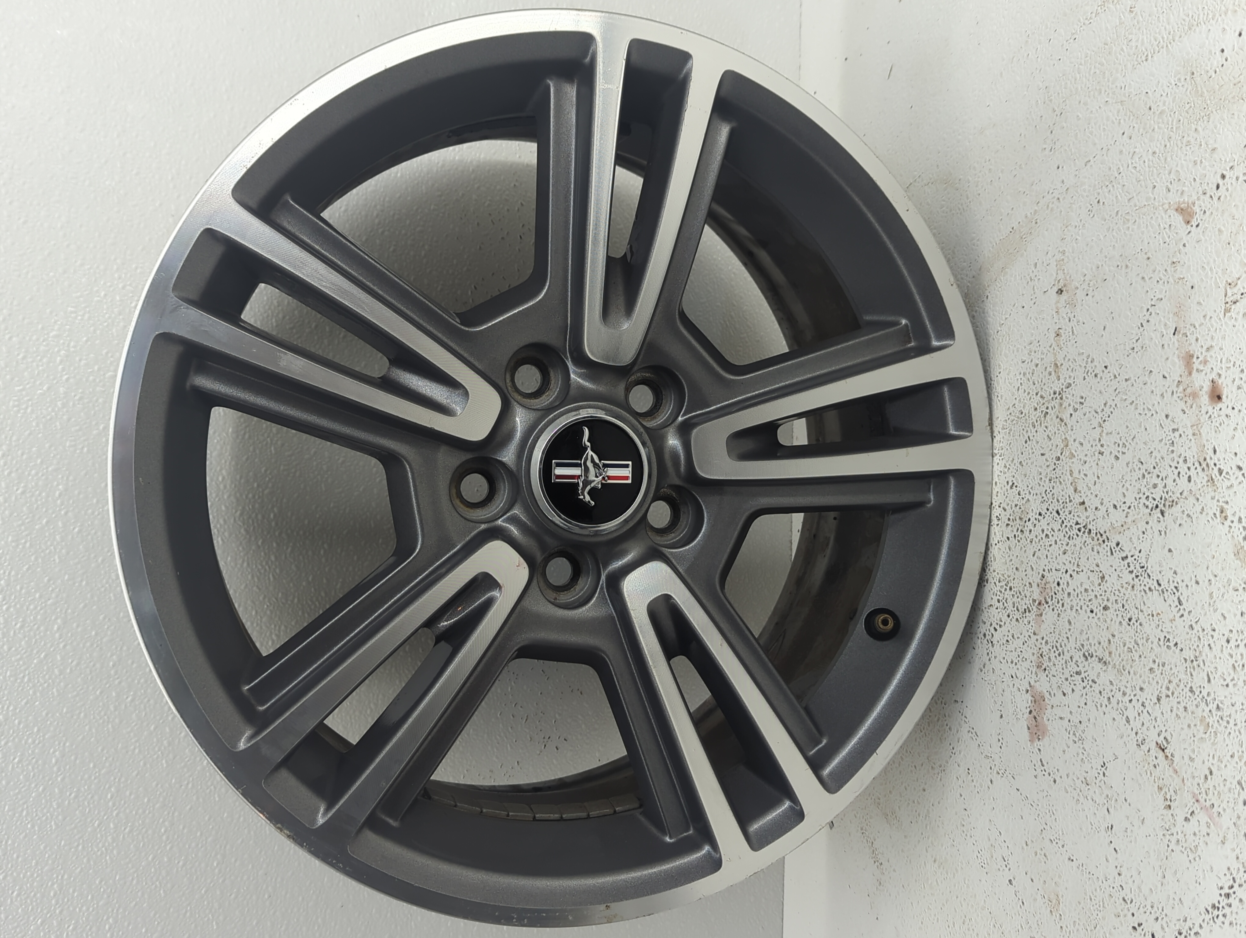 2010-2013 Ford Mustang Wheel Rim Oem Chrome 913810 - Oemusedautoparts1.com