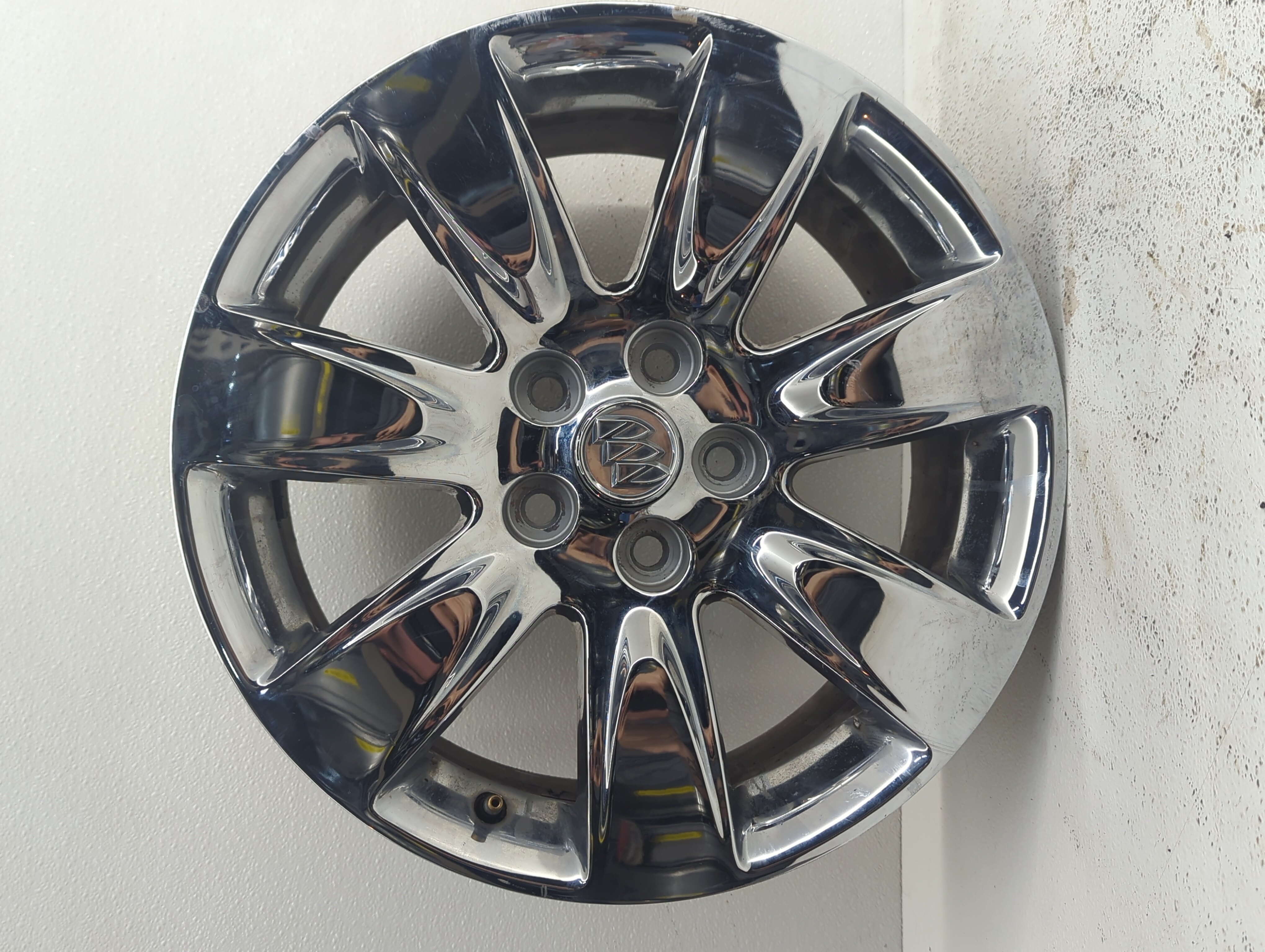 Picture of Buick Lacross Wheel Rim Oem 915947