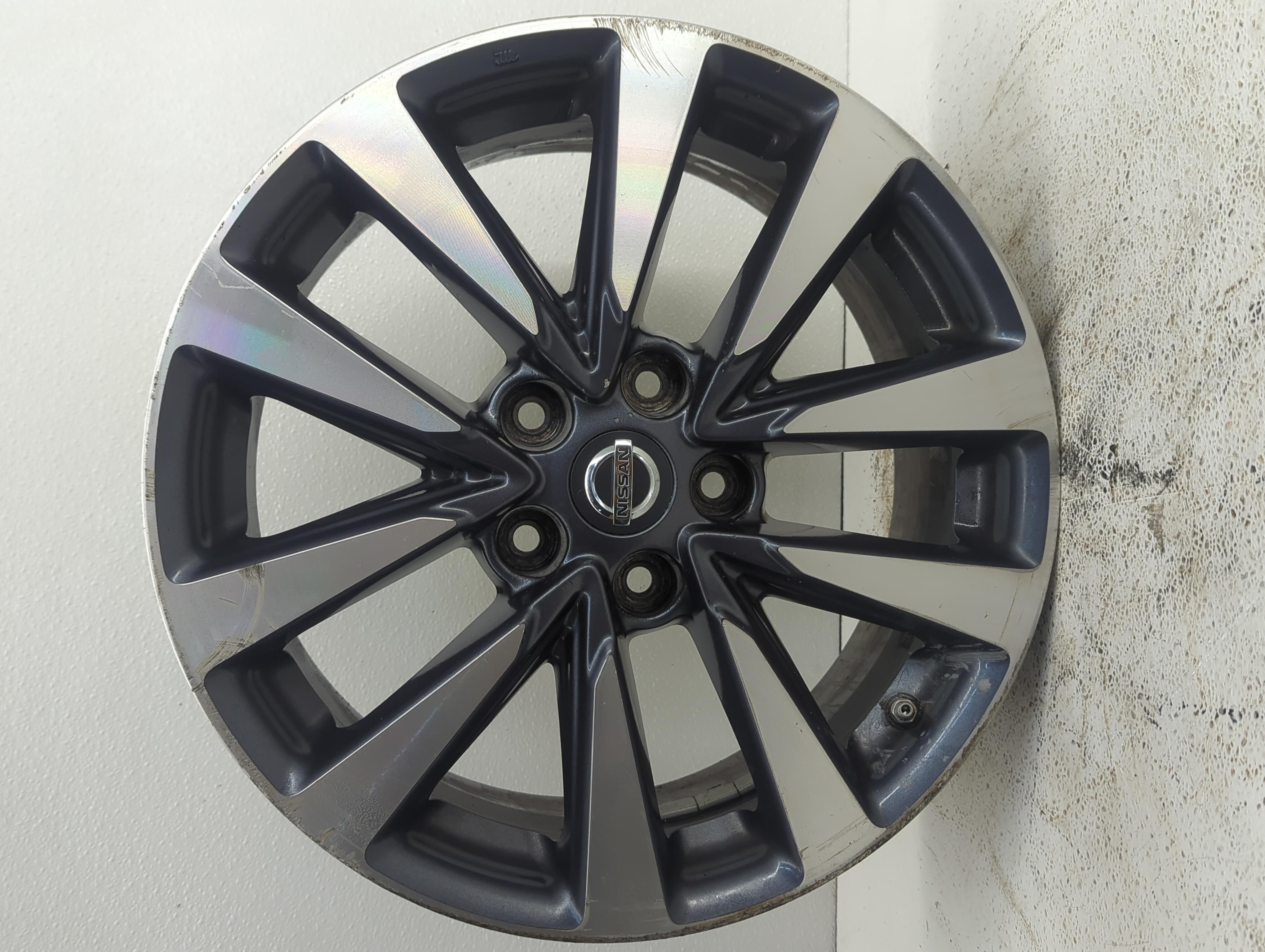 2016-2017 Nissan Altima Wheel Rim Oem 918808 - Oemusedautoparts1.com