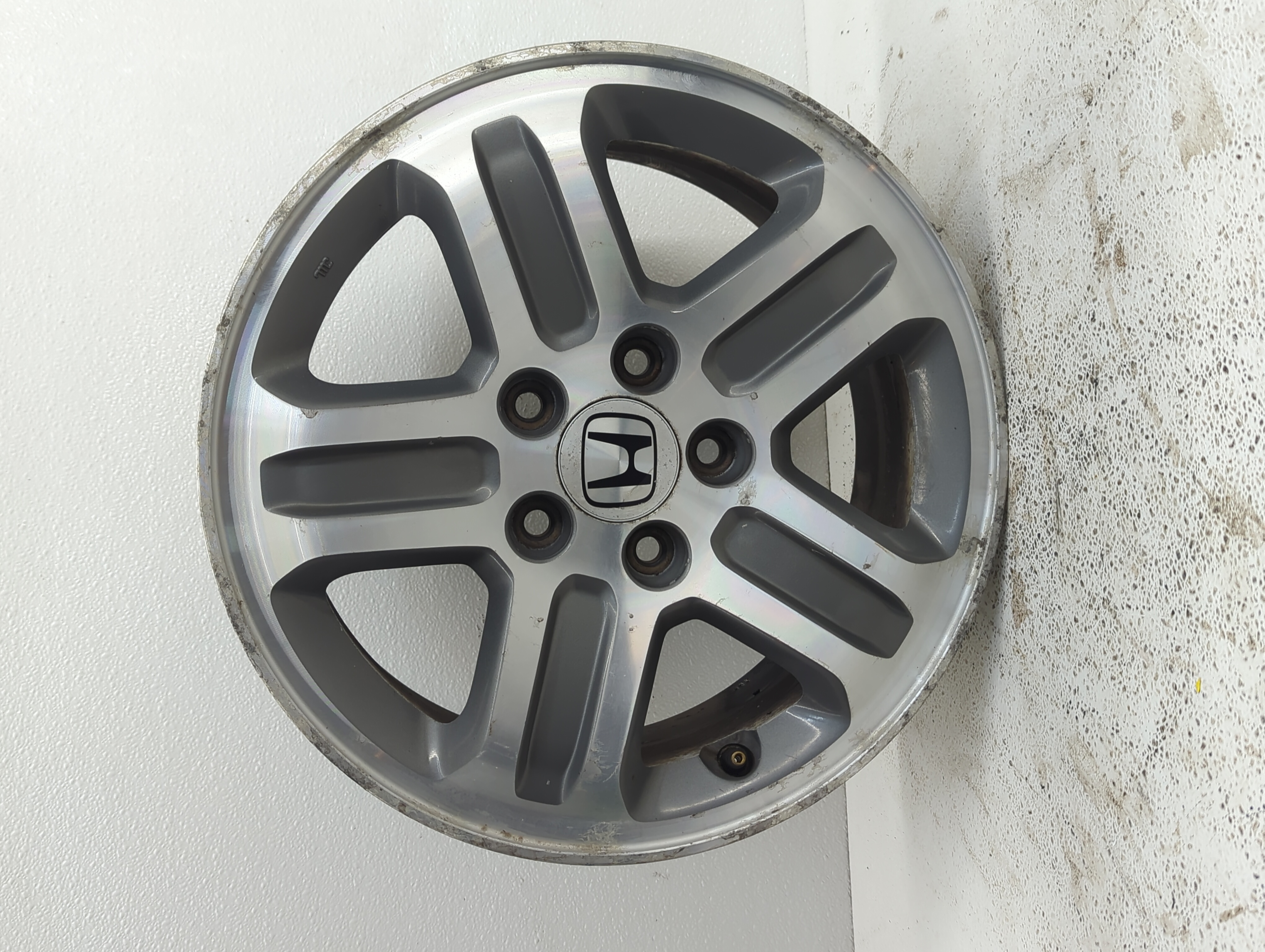 2005-2005 Honda Pilot Wheel Rim Oem 922121 - Oemusedautoparts1.com