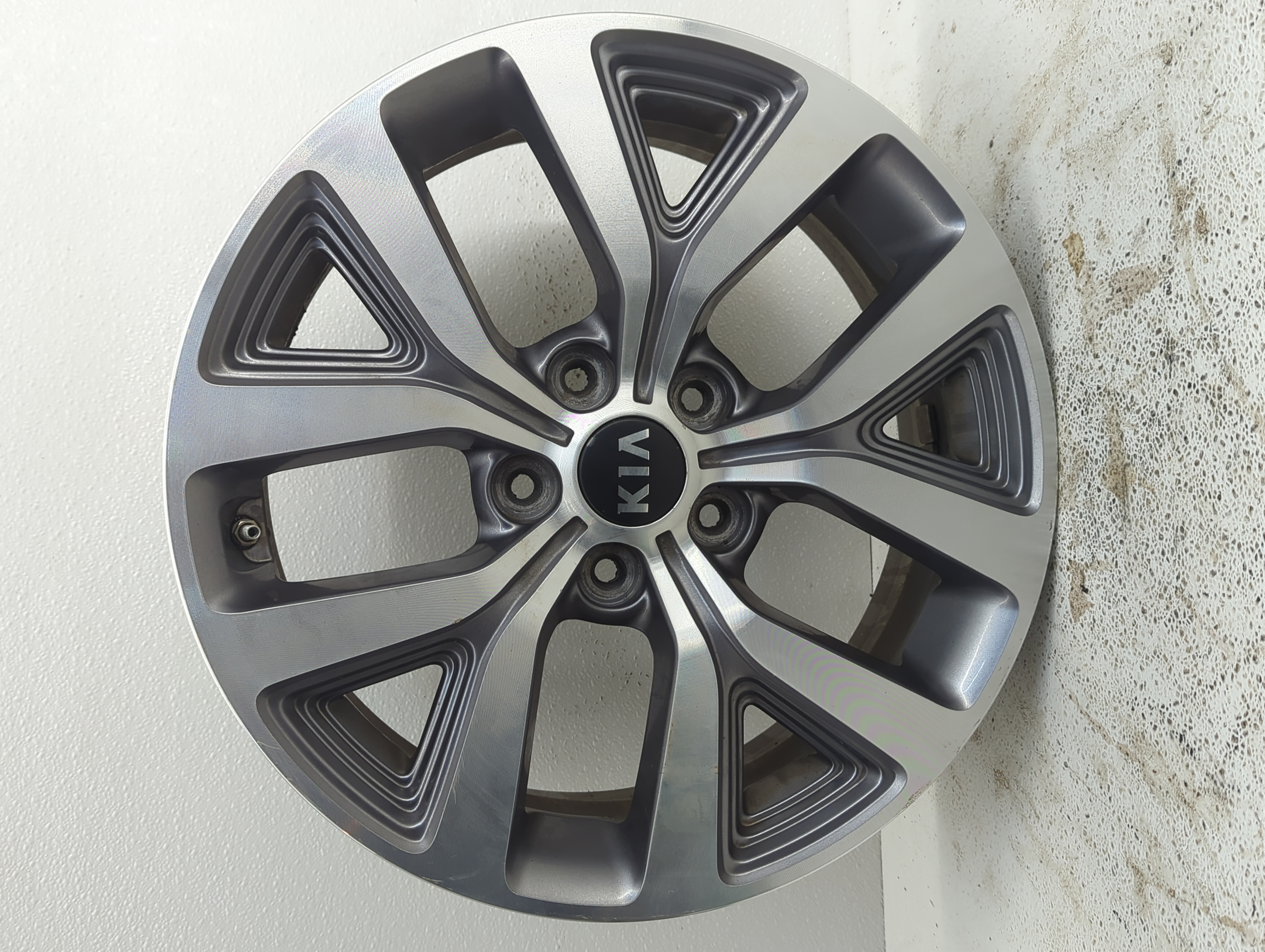 Picture of 2014-2016 Kia Sportage Wheel Rim Oem 925404