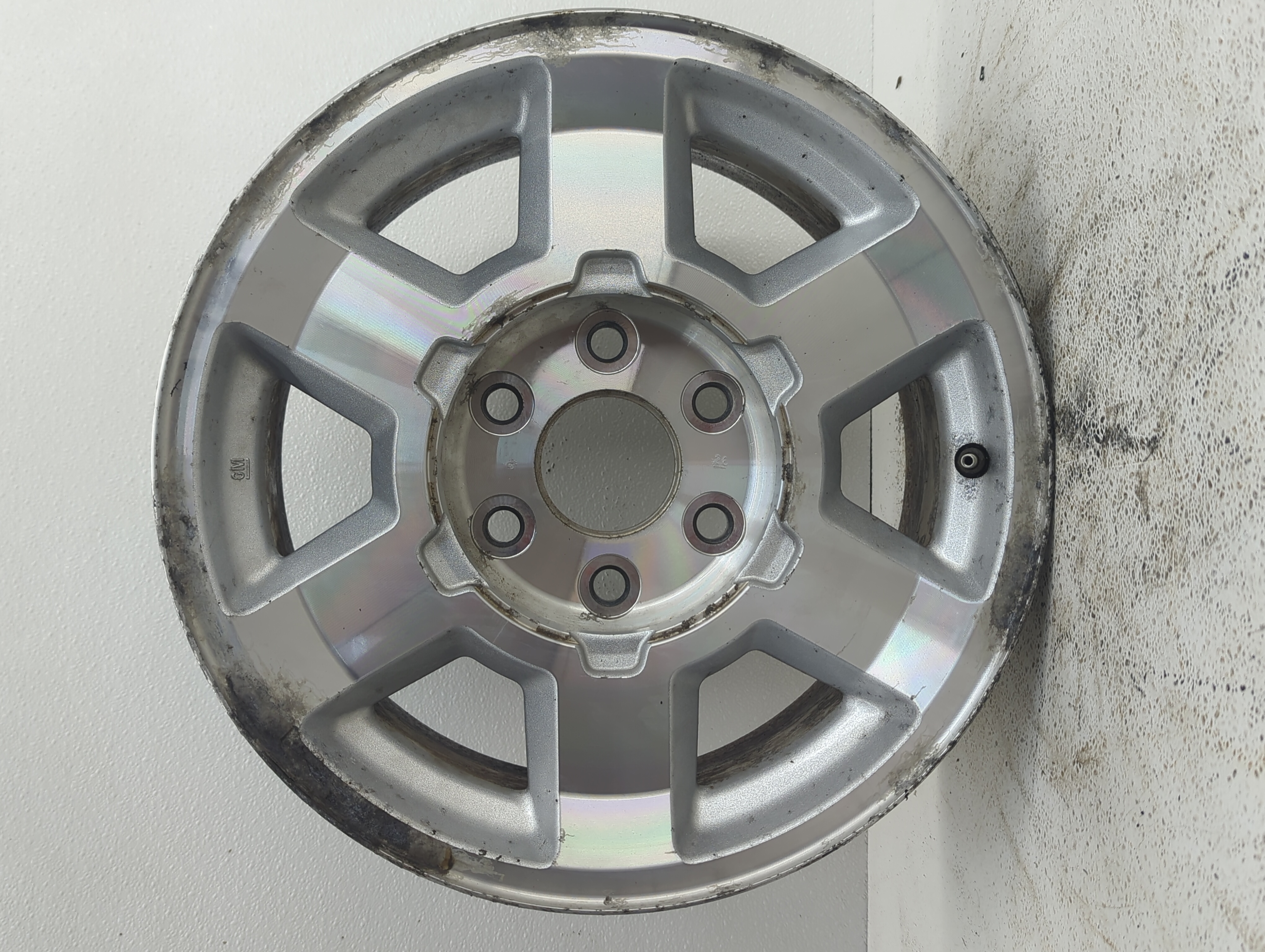 2004-2006 Gmc Yukon Wheel Rim Oem 927326 - Oemusedautoparts1.com