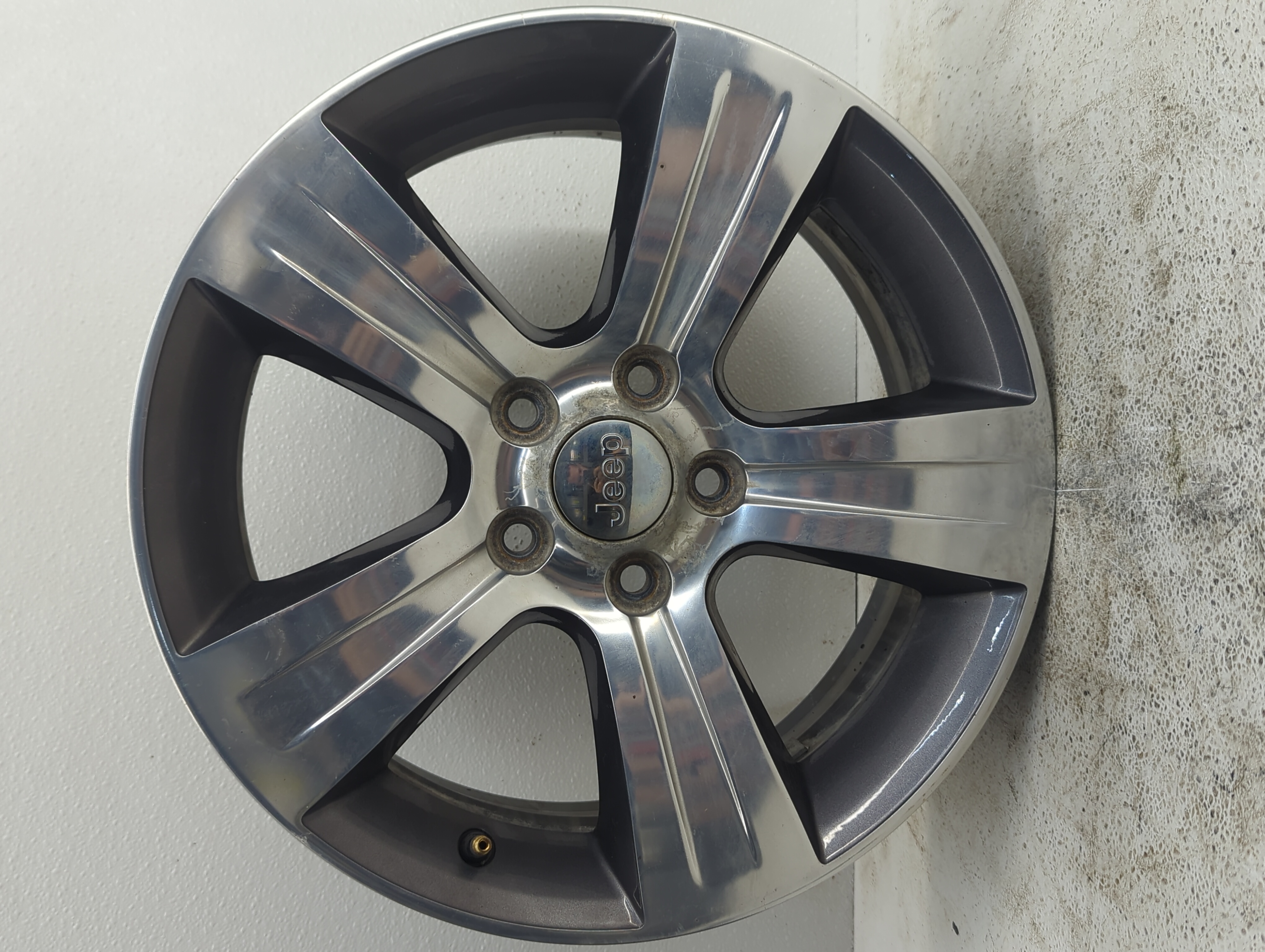 2017-2017 Jeep Patriot Wheel Rim Oem 928462 - Oemusedautoparts1.com