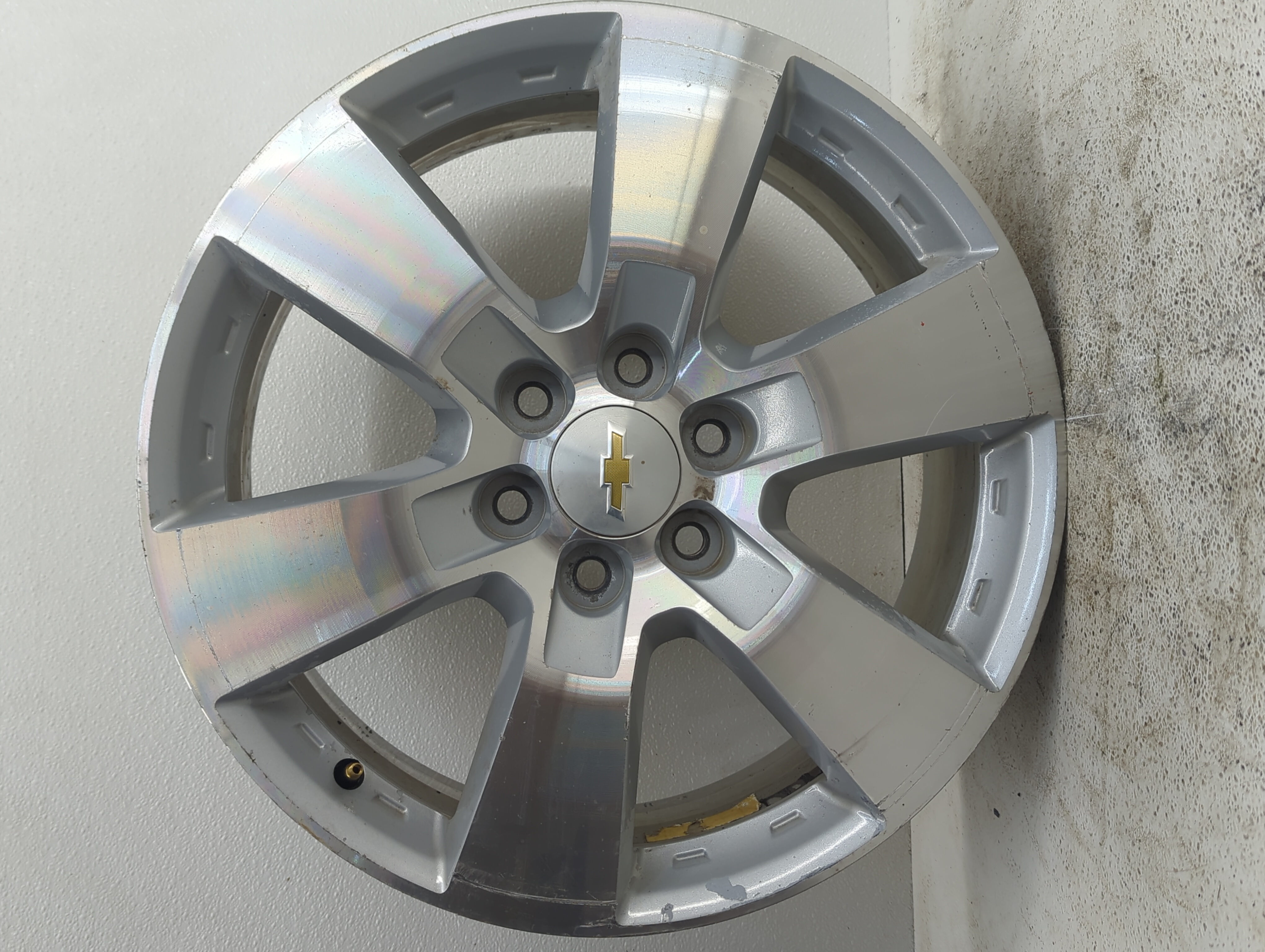 2009-2015 Chevrolet Traverse Wheel Rim Oem 928857 - Oemusedautoparts1.com