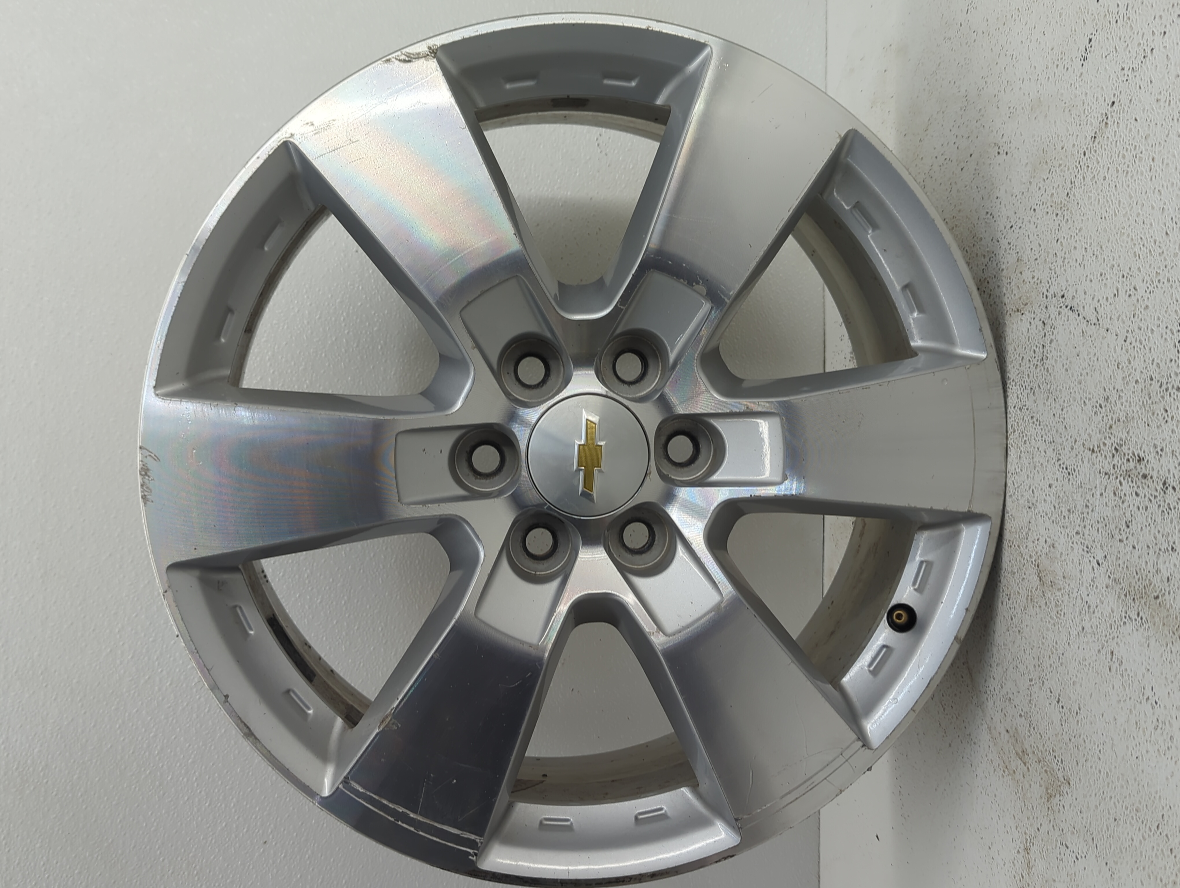 2009-2015 Chevrolet Traverse Wheel Rim Oem 928858 - Oemusedautoparts1.com