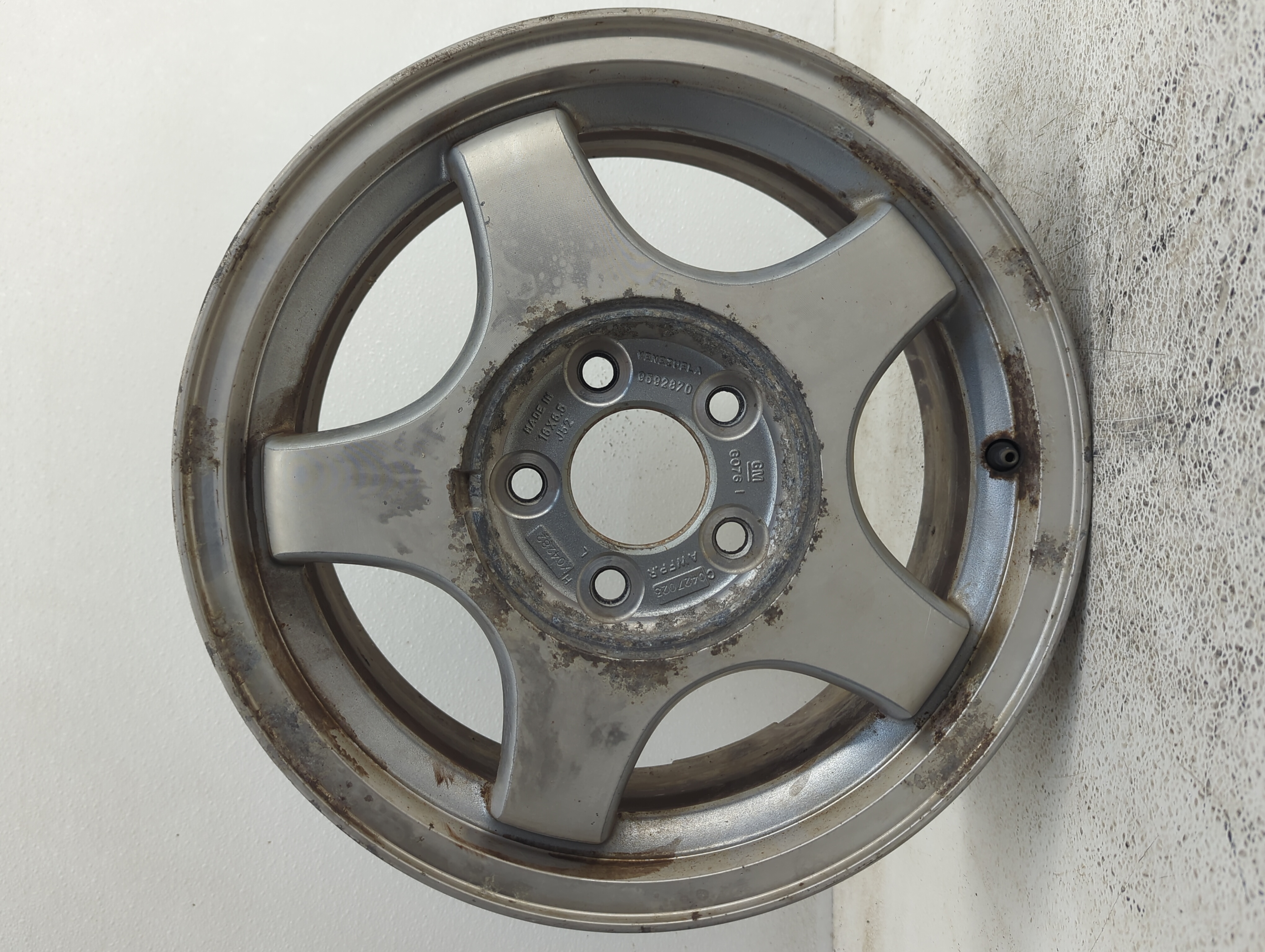 Picture of 2000-2007 Chevrolet Impala Wheel Rim Oem 933943