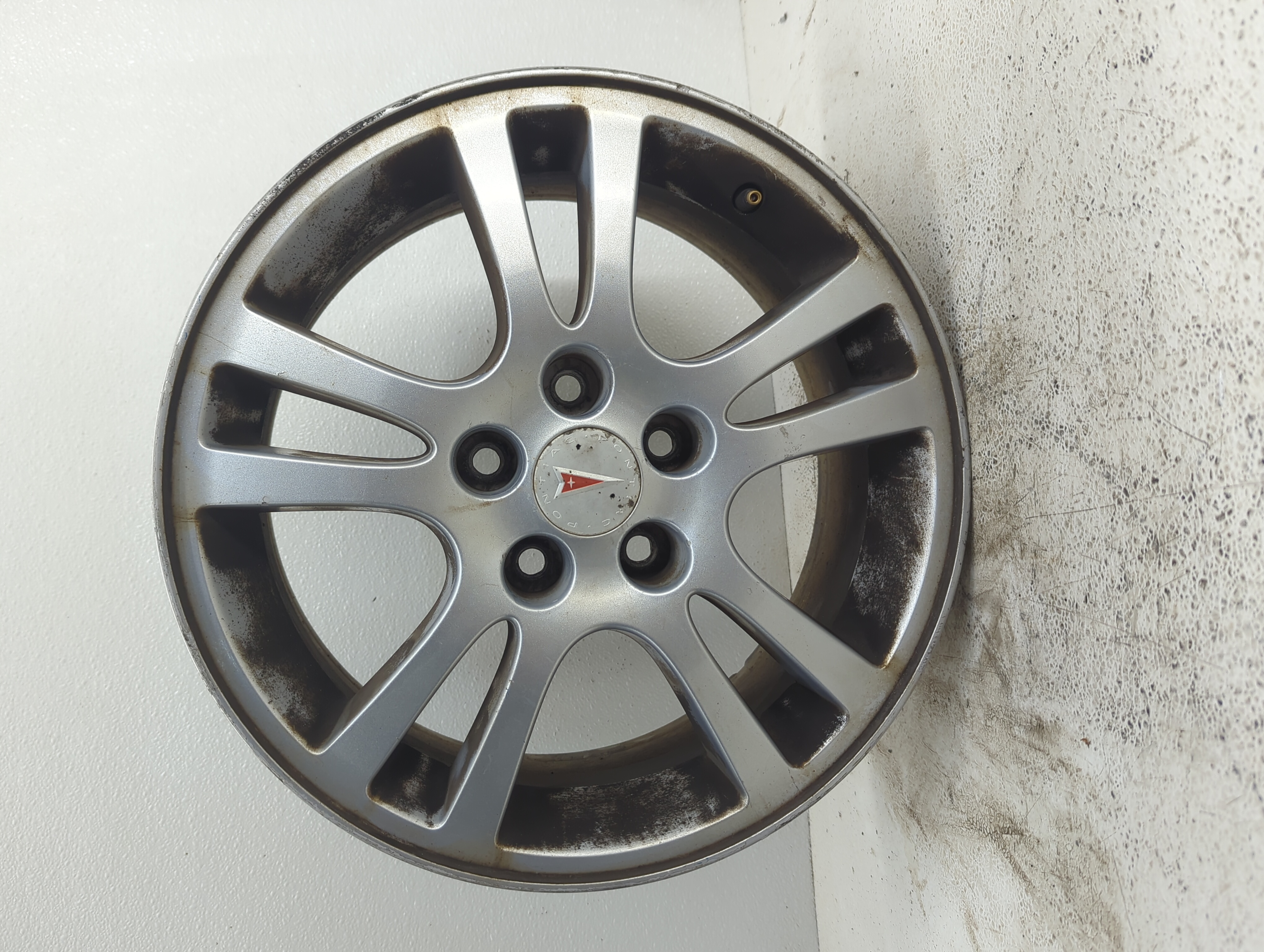 Picture of 2005-2006 Pontiac G6 Wheel Rim Oem 937422