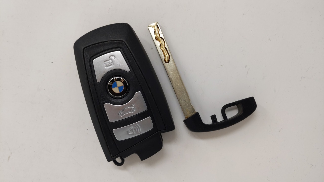 Bmw Keyless Entry Remote Fob Kr55wk49863 9 265 973-01 4 Buttons 93955 - Oemusedautoparts1.com