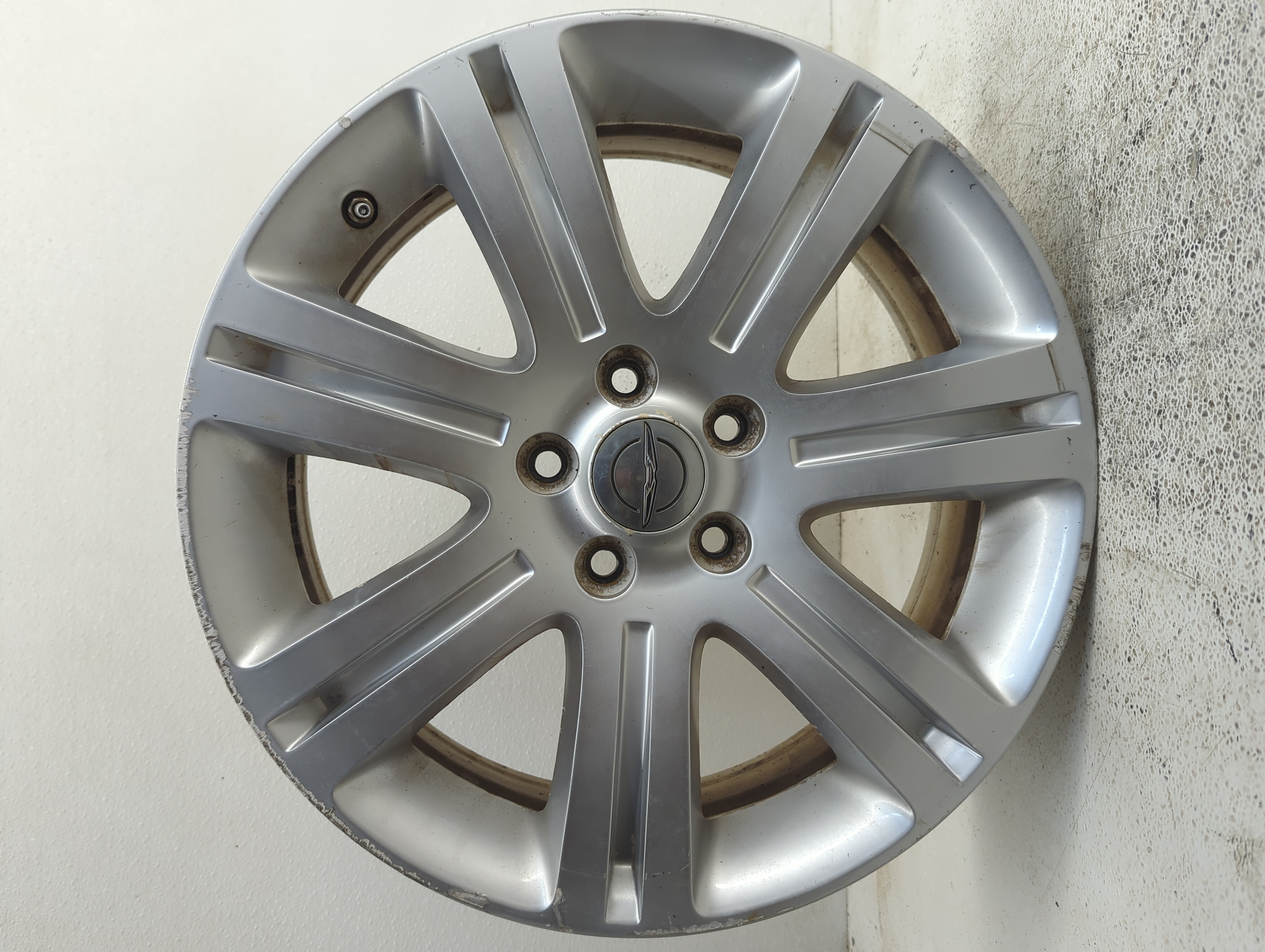 Picture of 2011-2014 Chrysler 200 Wheel Rim Oem 941555