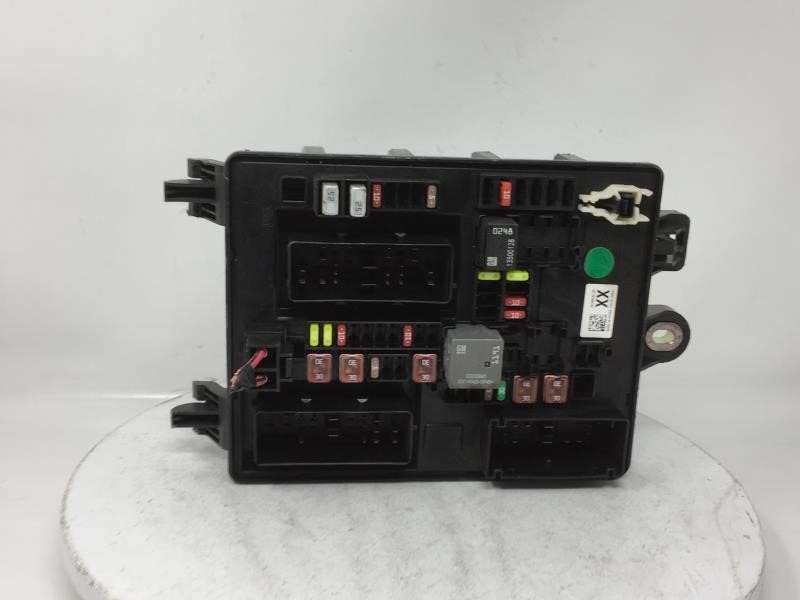 Picture of 2010 Cadillac Srx Fusebox Fuse Box Relay Module 20788234 9881
