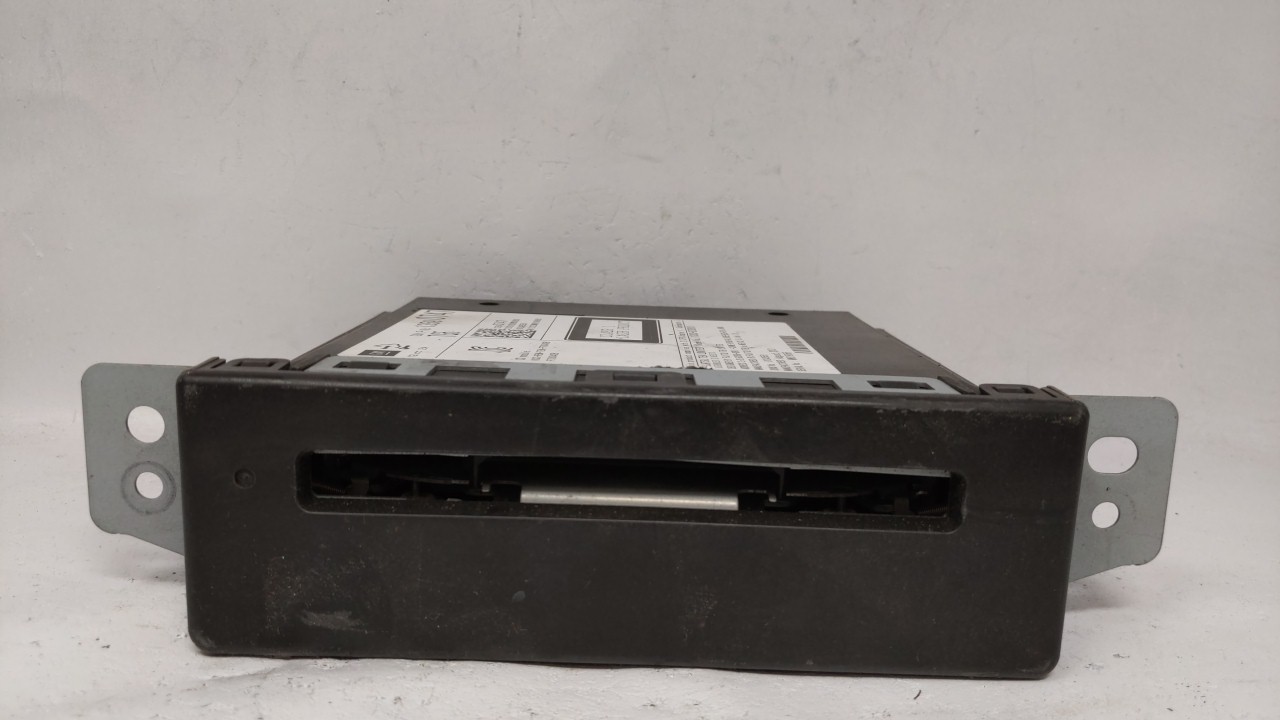 Picture of 2013-2015 Cadillac Srx Am Fm Cd Player Radio Receiver 98920